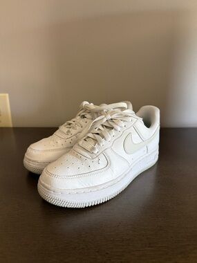 Nike White Air Force 1